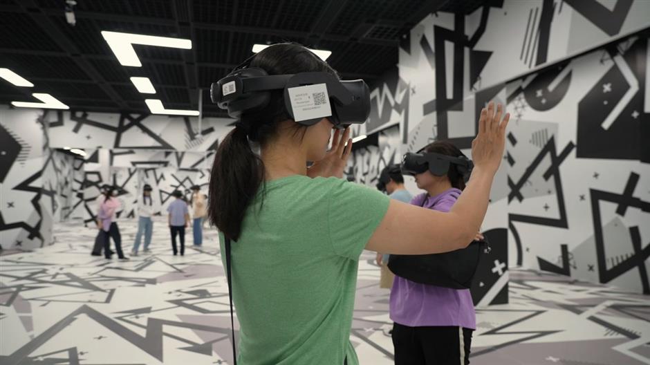Egyptian Exhibit's Last Hurrah: All-Night Entry in Shanghai
