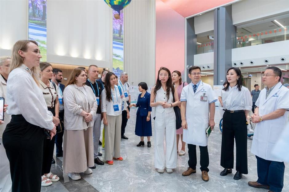 Medical cooperation enhanced between Shanghai, Russia