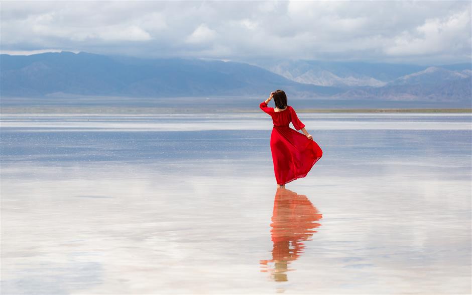 'Sky Mirror' turns remote industrial salt town into an eco-friendly tourism haven