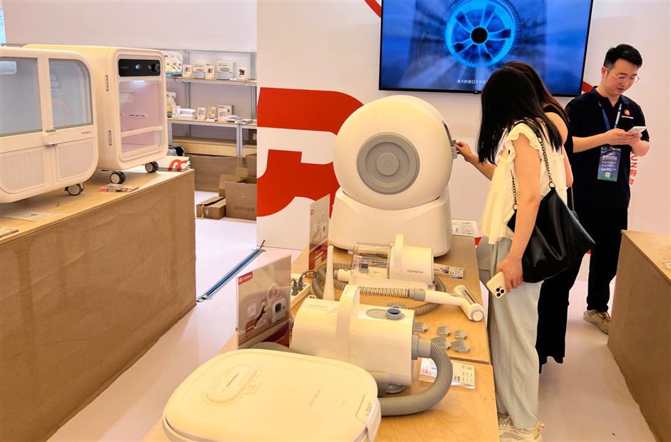 Pet show opens with AI-powered products and global ambitions