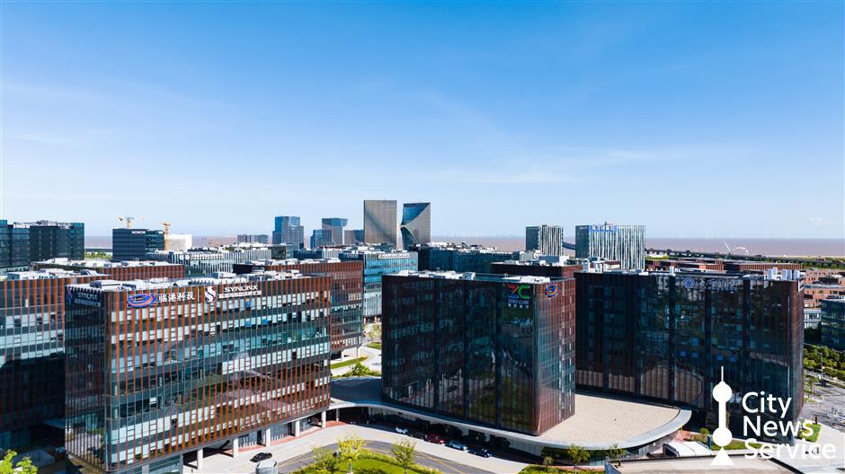 Free offices and housing: Lingang marks 6 years with startup push