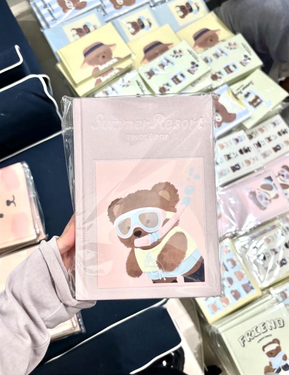 [First in Shanghai] Shanghai gets into the groove with ceamwear chic, anime streets, and posh pet life