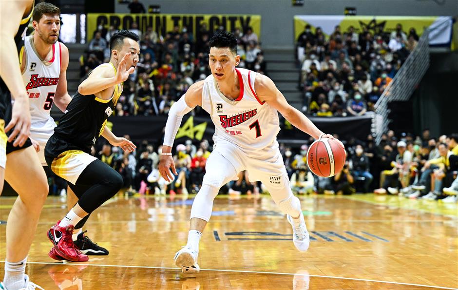 NBA's 'Linsanity' star Jeremy Lin announces retirement