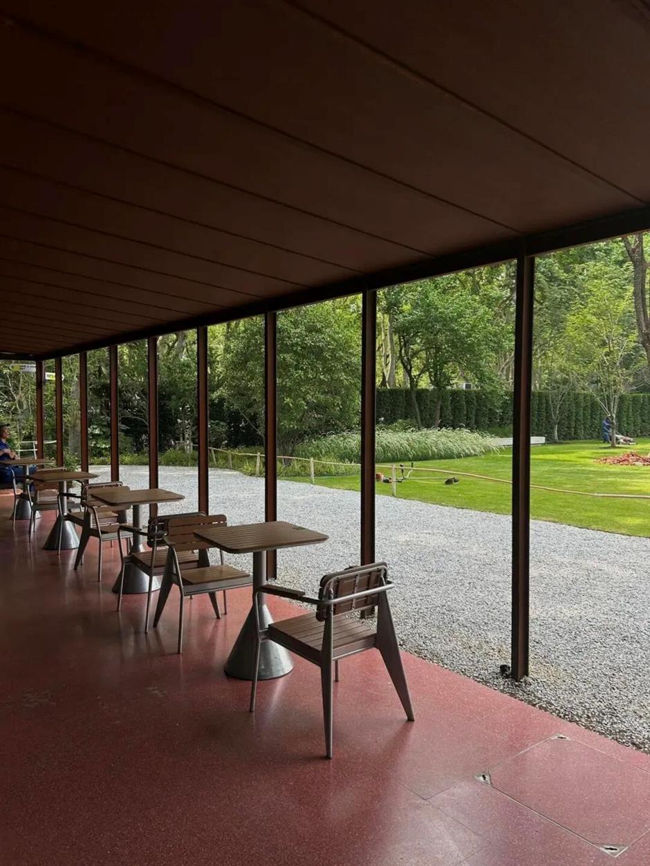 在上海!这是咖啡馆?一眼九寨沟!