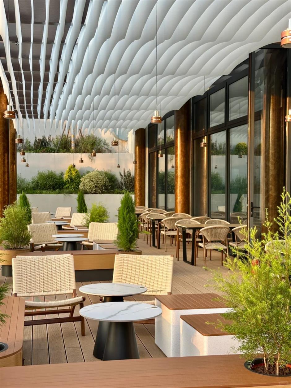 在上海!这是咖啡馆?一眼九寨沟!