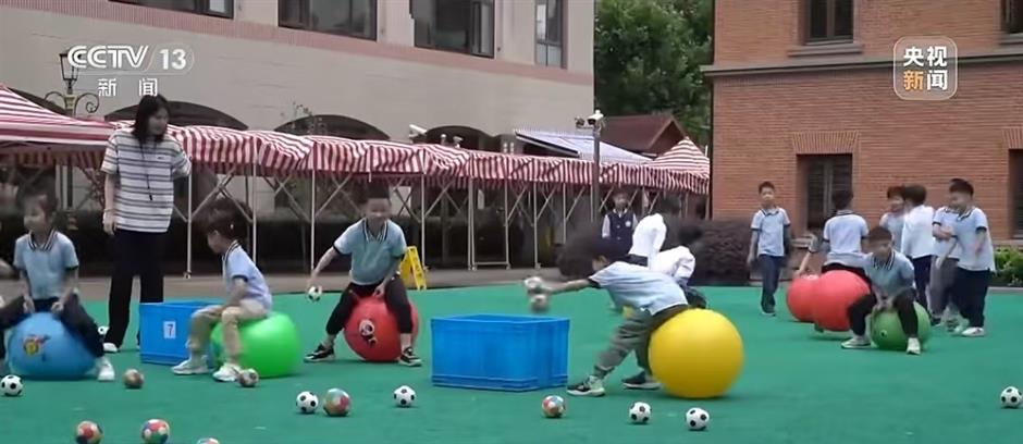 Beyond myopic vision! City makes daily sports activities compulsory at schools