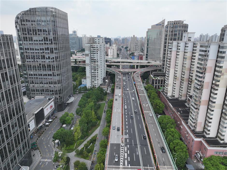 Shanghai begins renovation work on Inner Ring Road
