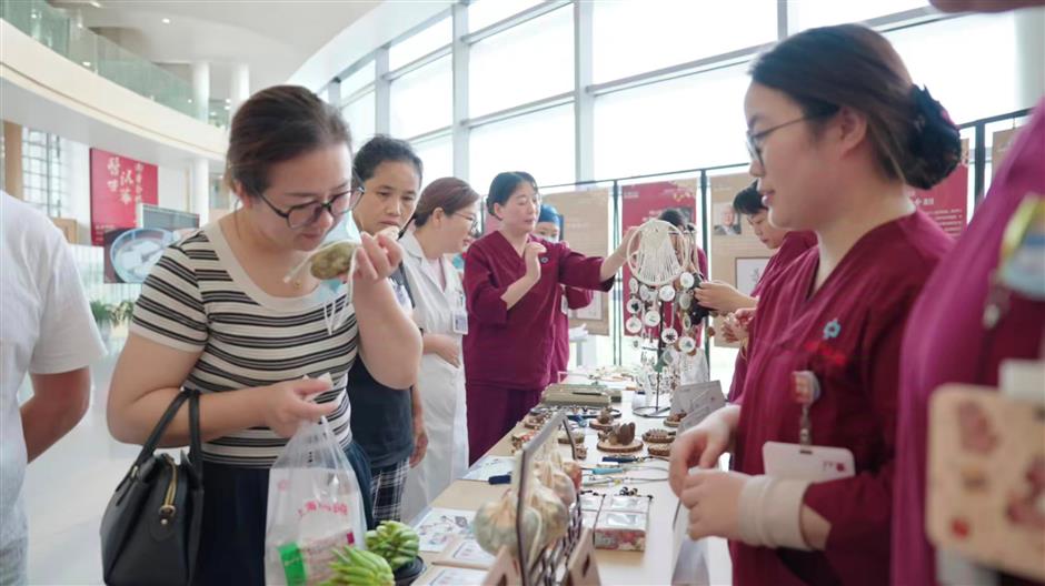 [Health Byte] TCM Gets a Tech Makeover – and Herbal Coffee Too