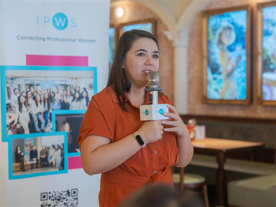 Building Bridges in China's Digital World