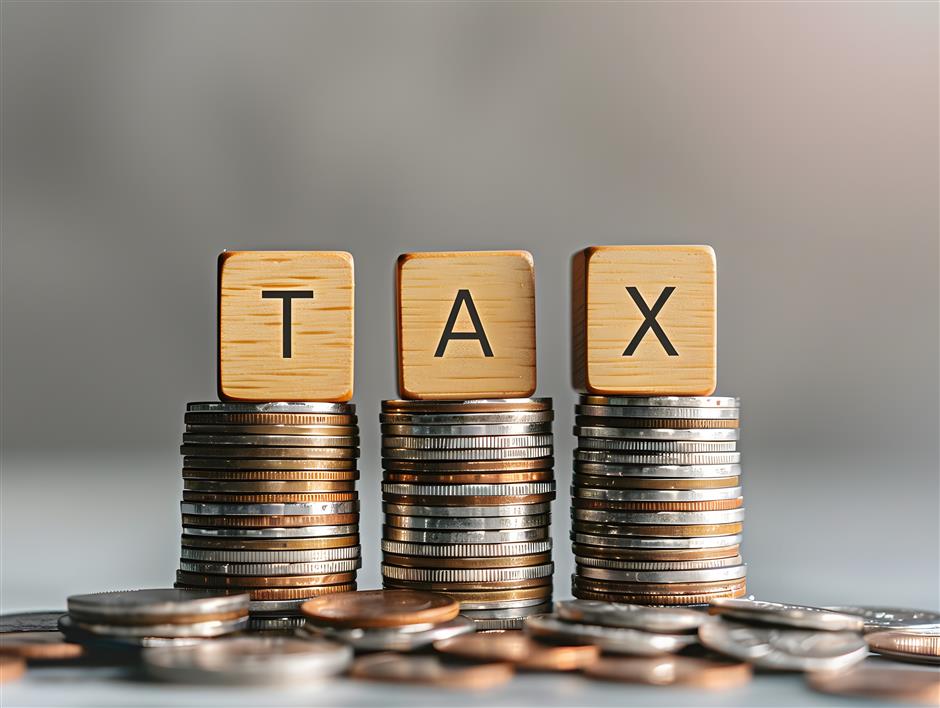 [Explainer] Guidelines on Taxing Bonuses, Overseas Work and Expat Deductions