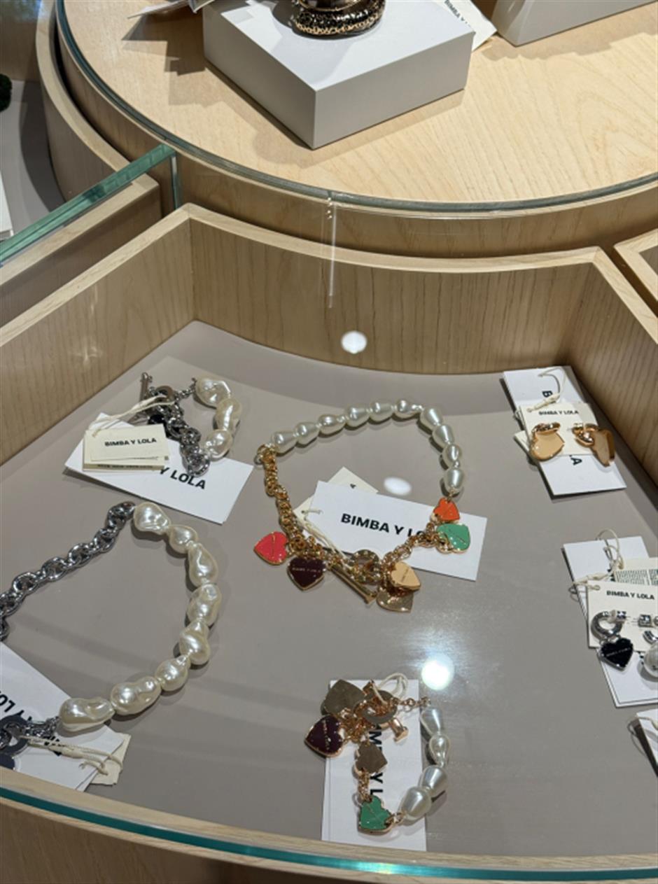 [First in Shanghai] From House of H&M to Labubu, Global Brands Are Lighting up the Scene