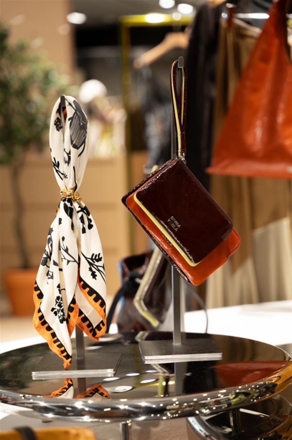 [First in Shanghai] From House of H&M to Labubu, Global Brands Are Lighting up the Scene