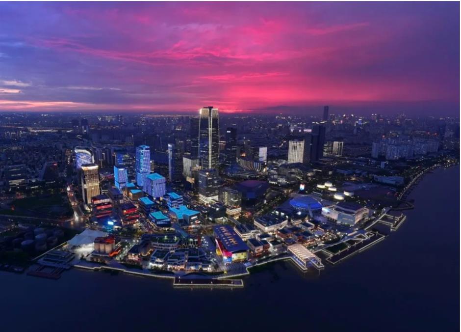 旅游节花车巡游、国际光影节、寻找周同学.....