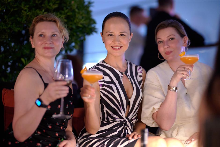 [See & Be Seen] Hot Moms & Dads Party at Bvlgari's La Terrazza