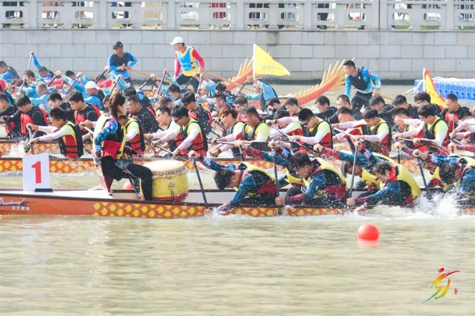 沉浸式观赛、灯光秀、非遗集市……这场龙舟盛宴等你来!