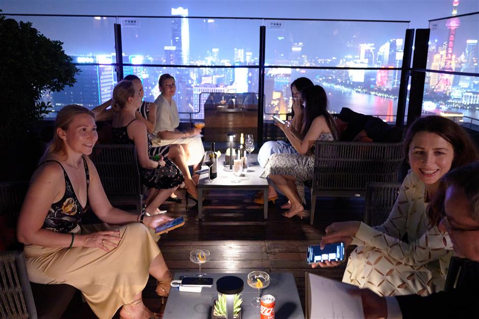 [See & Be Seen] Hot Moms & Dads Party at Bvlgari's La Terrazza