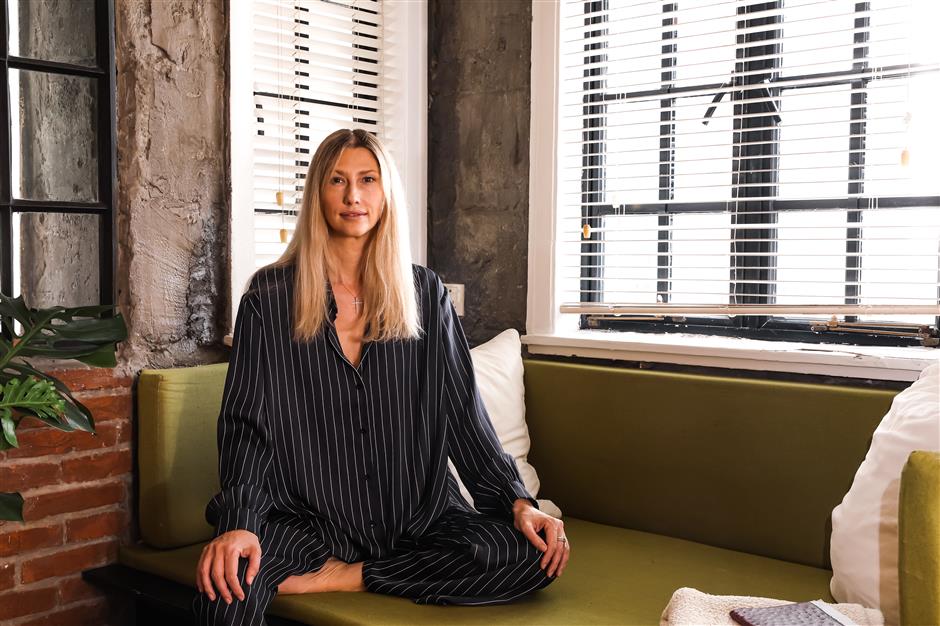 An artful sanctuary in Shanghai's iconic Embankment Building