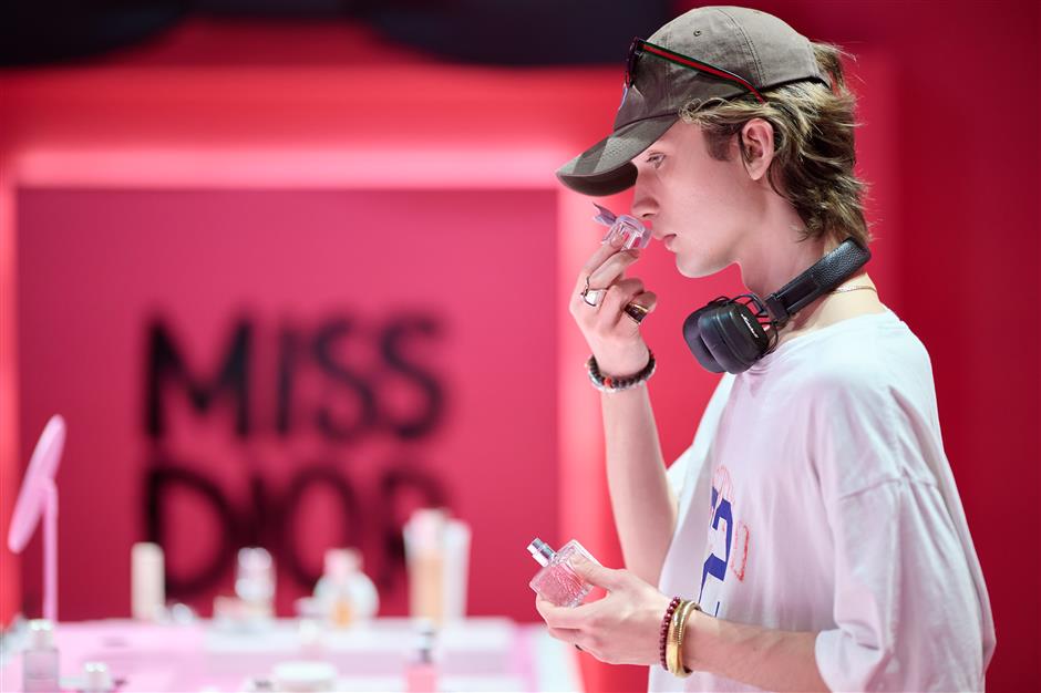[Fashion Files] Miss Dior, From War to Florals, the Exhibition