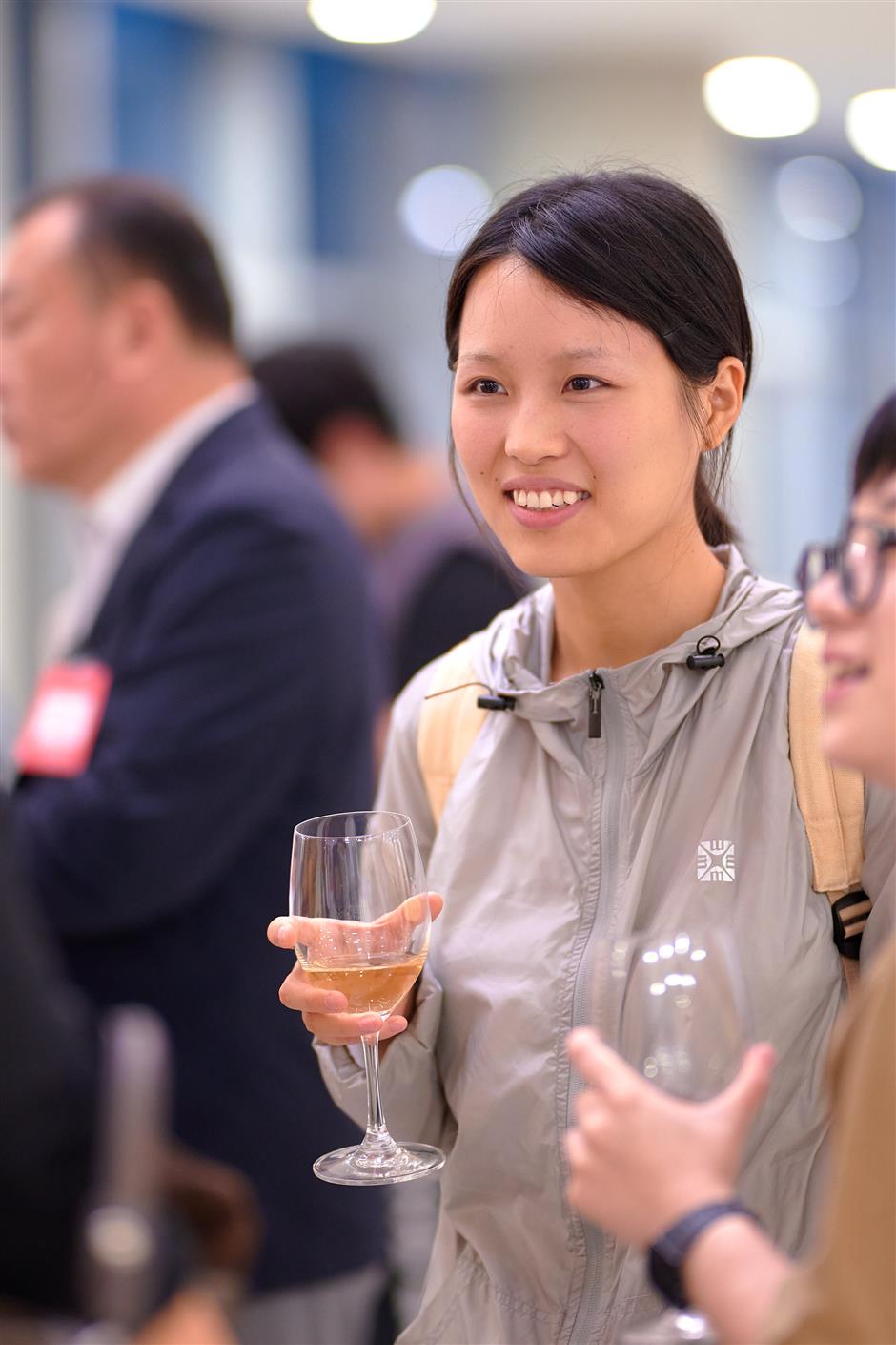 [Communities] E-Youth, A Cool Space for Student Entrepreneurs