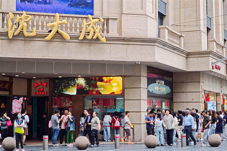 [Hai Streets] History Lives On in the Timeless Shops of Nanjing Road E.
