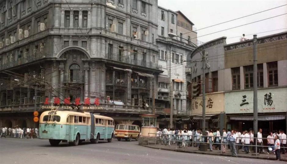 [Hai Streets] History Lives On in the Timeless Shops of Nanjing Road E.