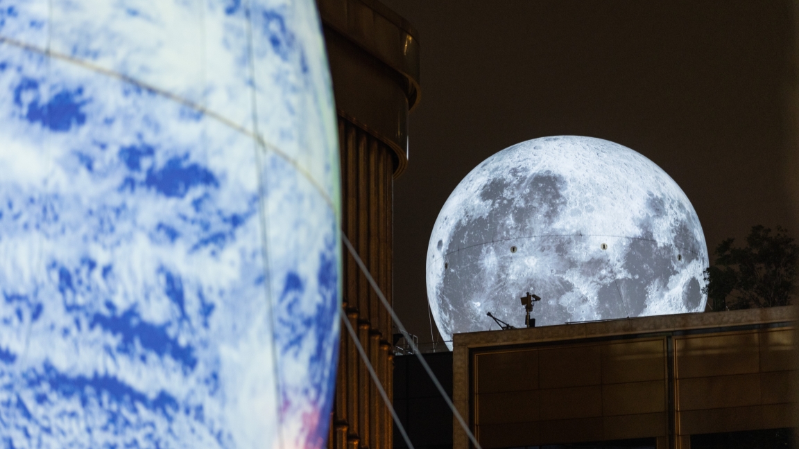 Bund Art Festival Blends Urban Life With Avant-Garde Art