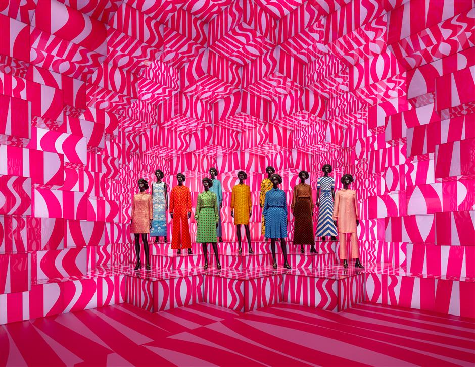 Bund Art Festival Blends Urban Life With Avant-Garde Art