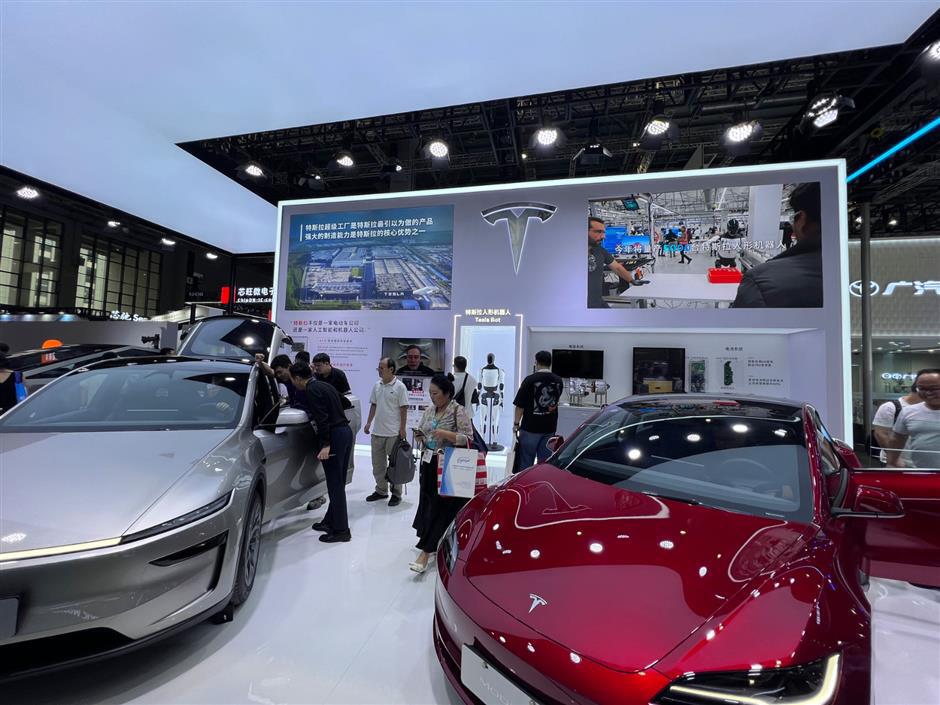 Global tech giants unveil 'China-specific' products at CIIF