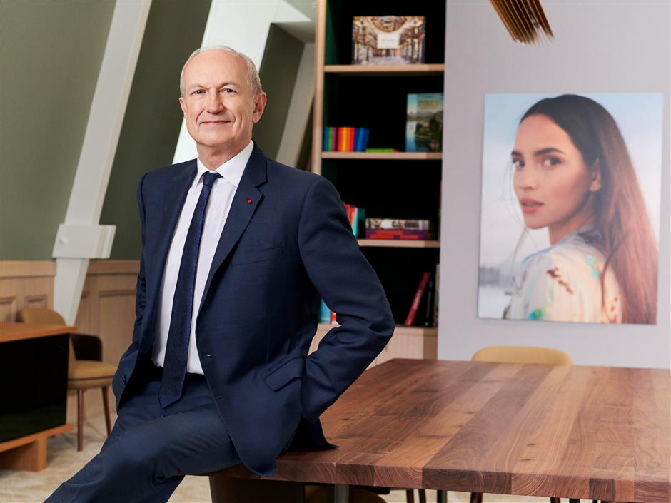 Dual Engines of Innovation & Consumption: Building Shanghai into a Global SciTech and Consumption Hub