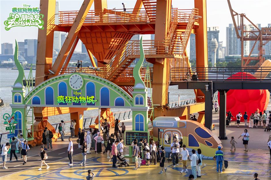 Giant full moon to light up West Bund for Mid-Autumn Festival