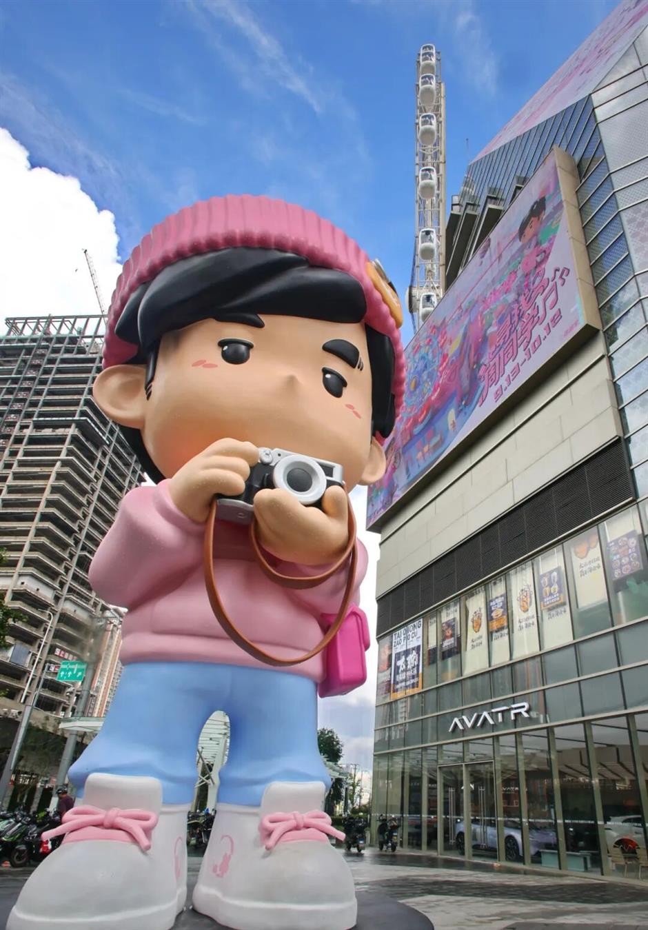 Shanghai Gets Into Holiday Mood with Lego Adventures, Moonlit Garden and Open-Air Flicks