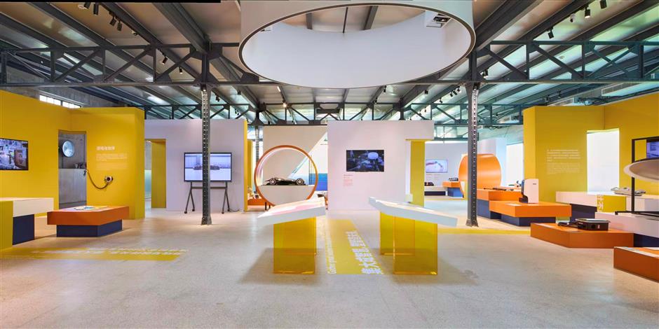 'Two AIs' design and art exhibition opens in Yangpu
