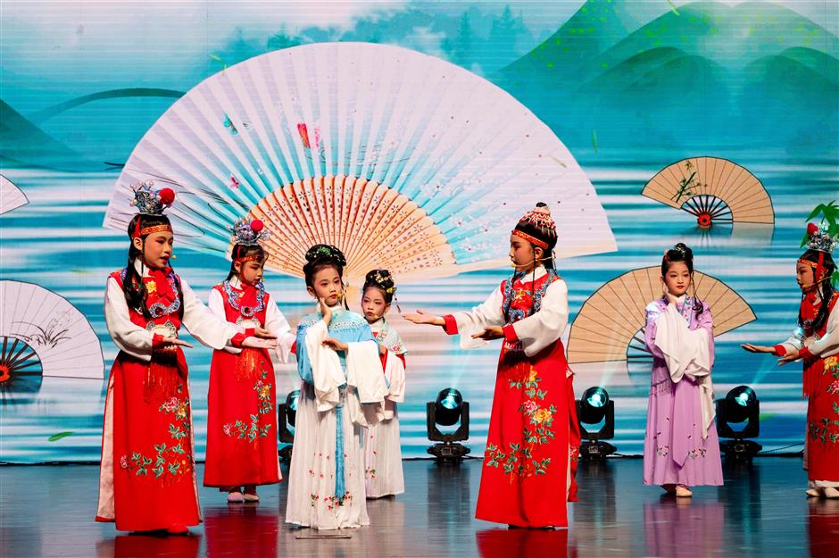 Jing'an sparks summer fun and global talent push