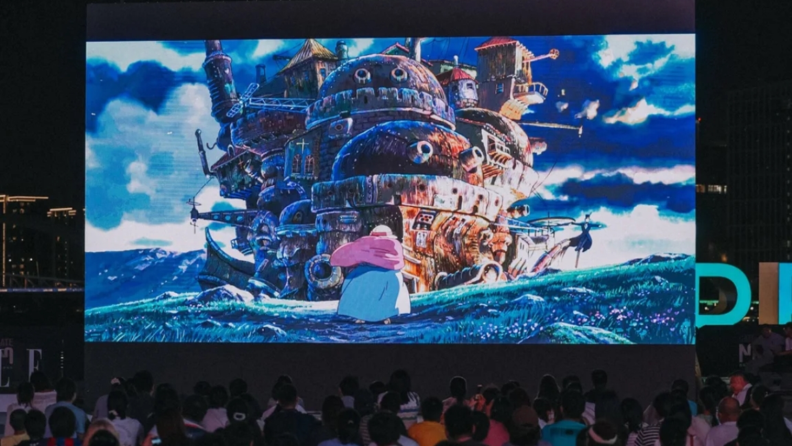 Shanghai Gets Into Holiday Mood with Lego Adventures, Moonlit Garden and Open-Air Flicks