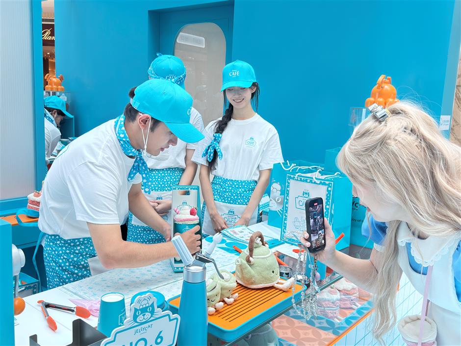 Jing'an sparks summer fun and global talent push