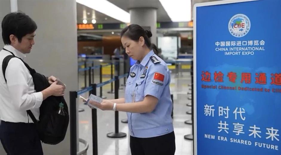 提示!预计出入境旅客92.7万人次,国庆、中秋假期上海出入境客流及机场高峰时段预测