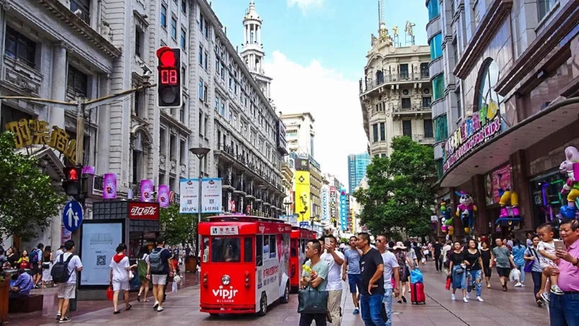 [Hai Streets] Past and Present on China's No. 1 Commercial Street