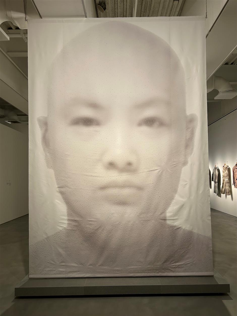 'There's No Fun in it,' only body and everyday objects of life