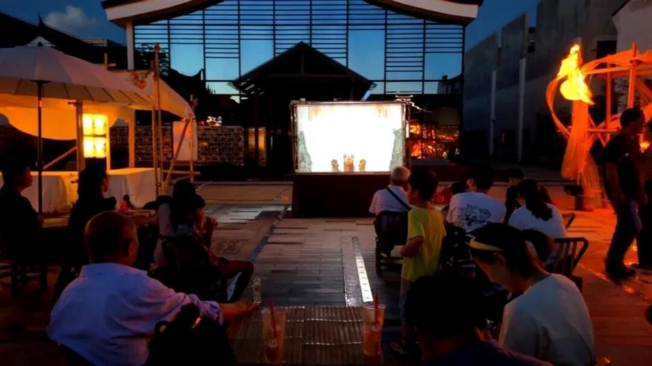 逛古镇、赏非遗、嗨购派对.....泗泾双节