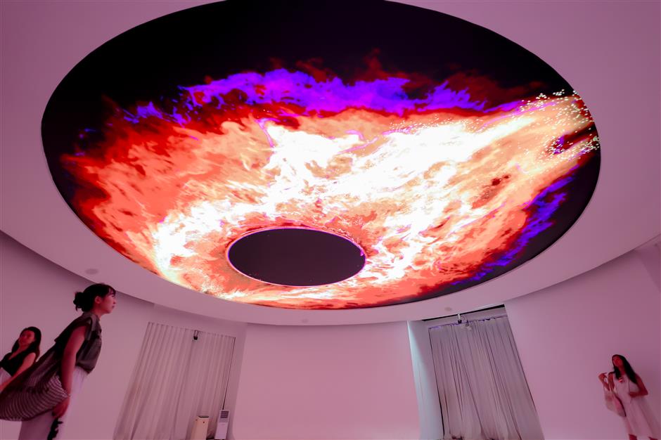 Shanghai welcomes 25.5m visitors over 8-day holiday