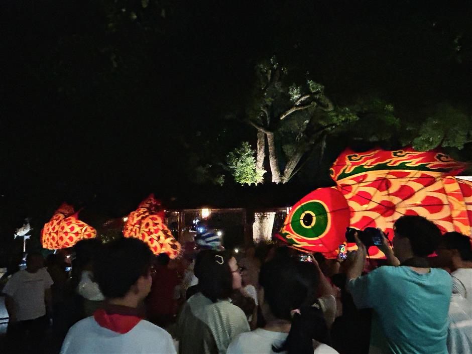 Discover Intangible Cultural Heritage at Guyi Garden