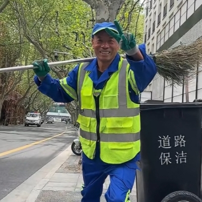 The Shanghai Street Sweeper Who Refuses To Stay Invisible