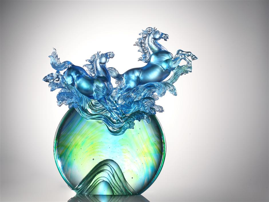 'Belief Defines Greatness'! Loretta Yang's Glass Horse Sculptures on Show