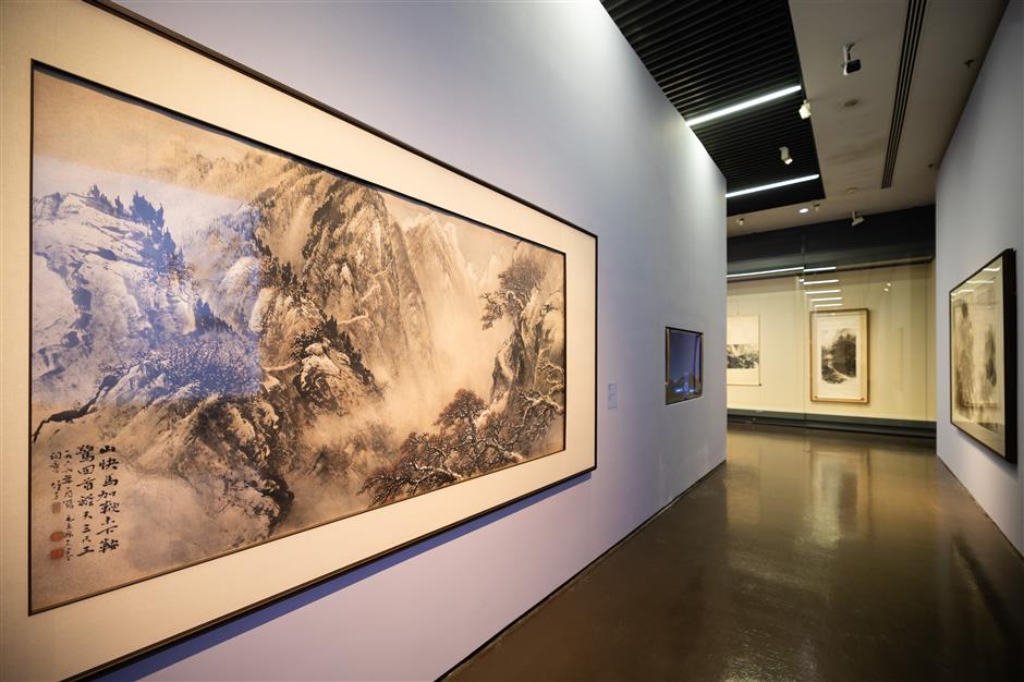 Guangdong Art Exhibition Brings A Century of Renewal to Shanghai