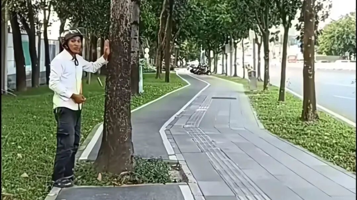 'Ruler Man' Goes Viral in Shenzhen After City Promptly Fixes Hazards He Films