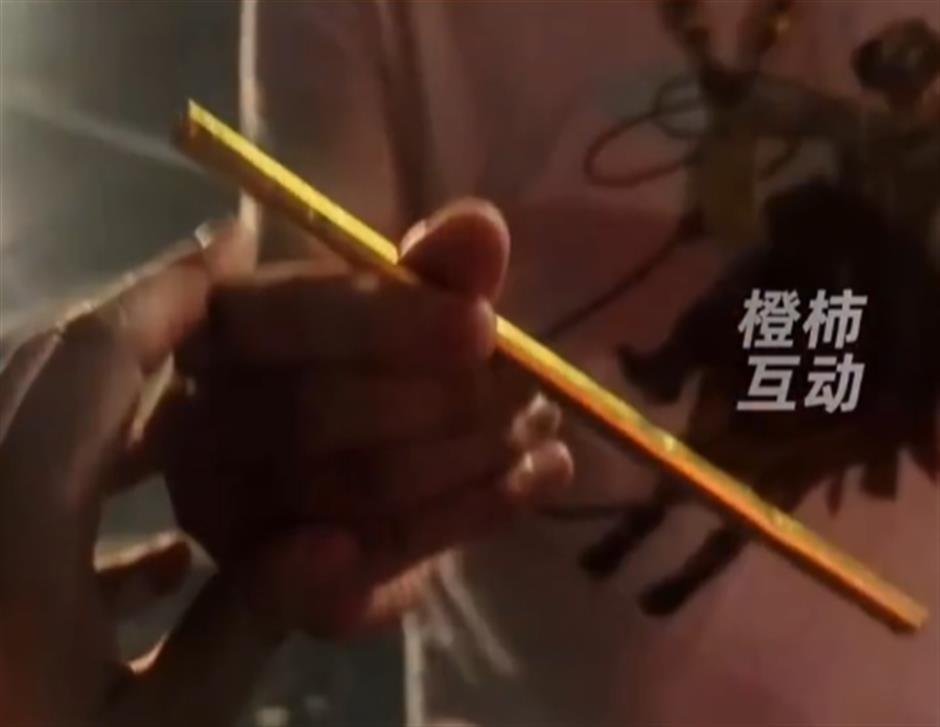 Police Recover US$14,000 Pure Gold Milk Tea Straw Lost by Man