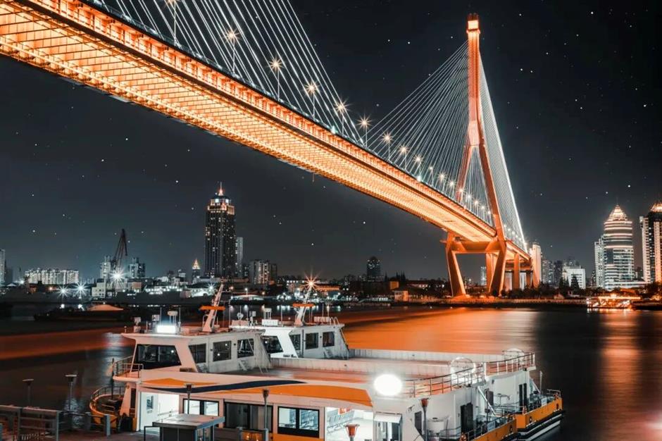 今天他32岁生日,浦江C位依旧顶流