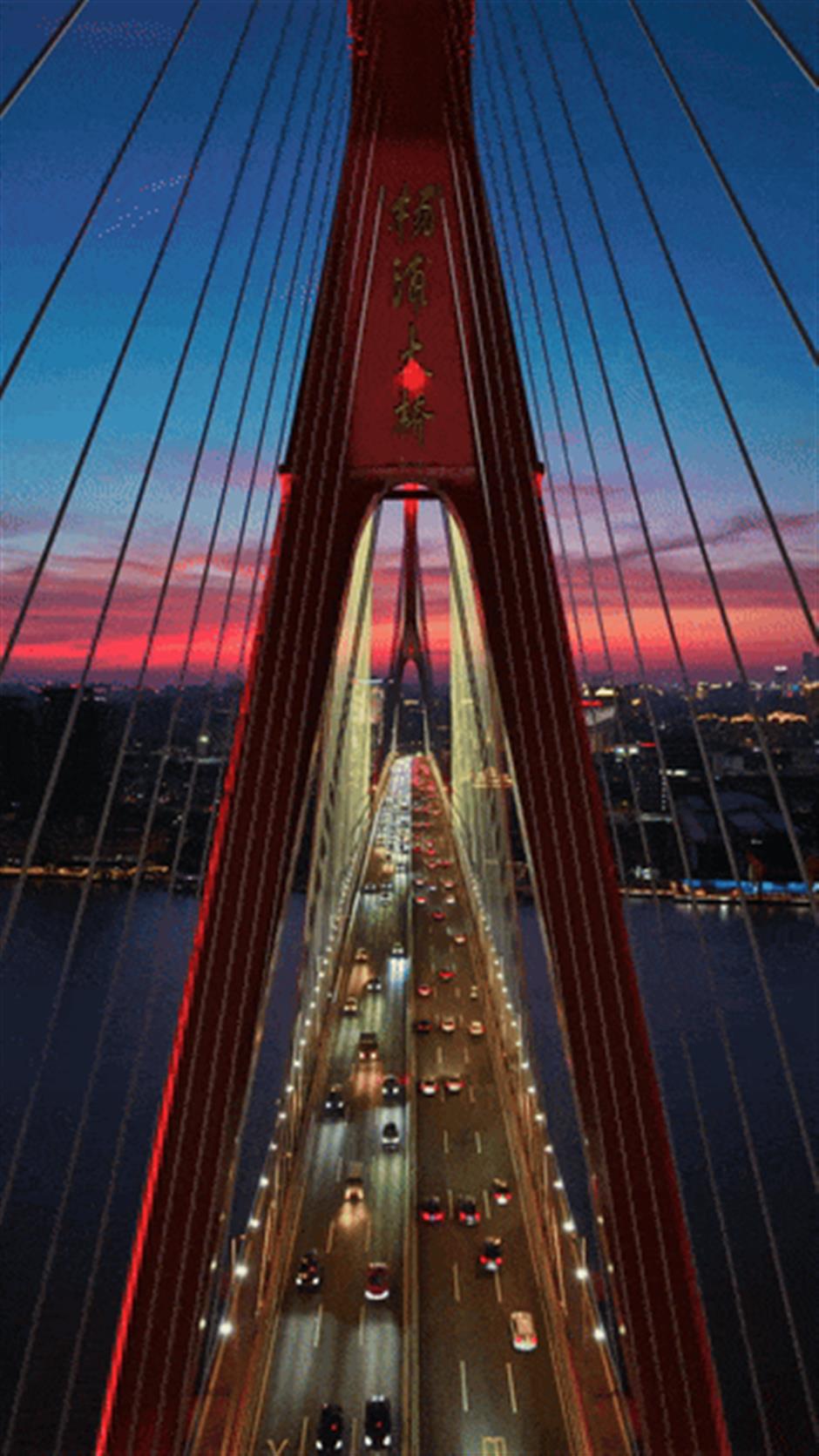 今天他32岁生日,浦江C位依旧顶流