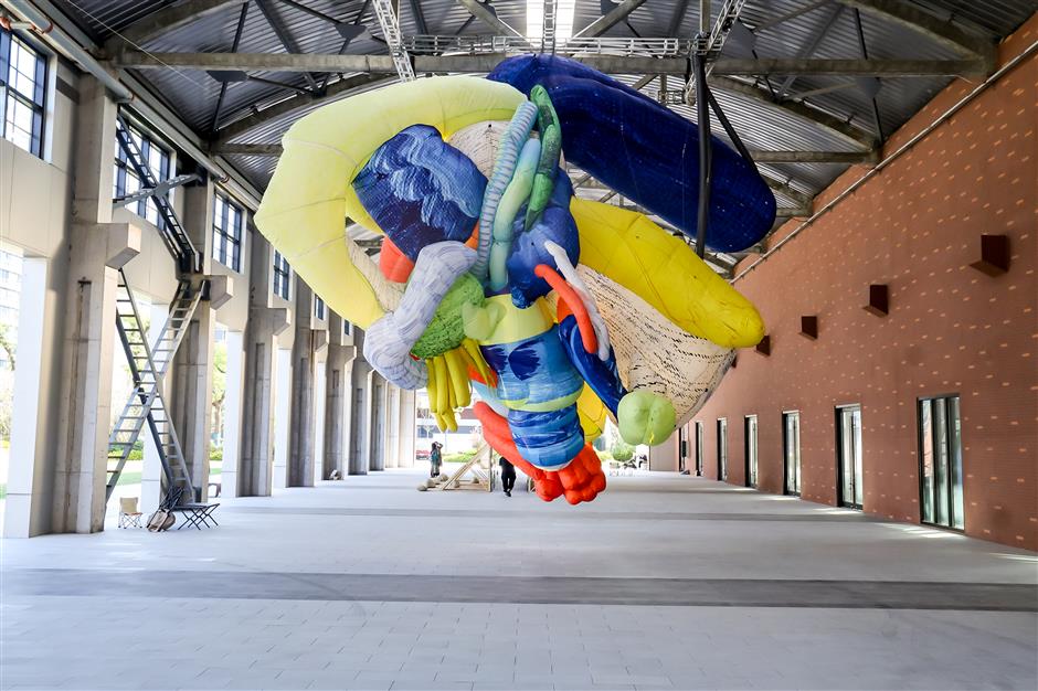 Exploring Future Urban Public Spaces with 'Smartscape Roaming'