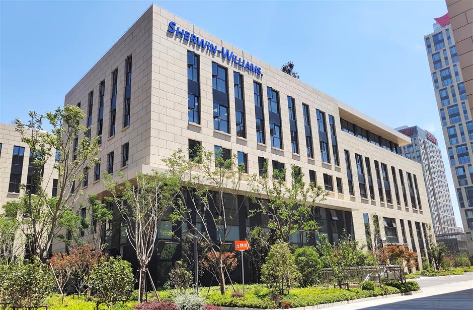 Shanghai's HQ Economy Booms as More MNCs Set Up Regional Hubs